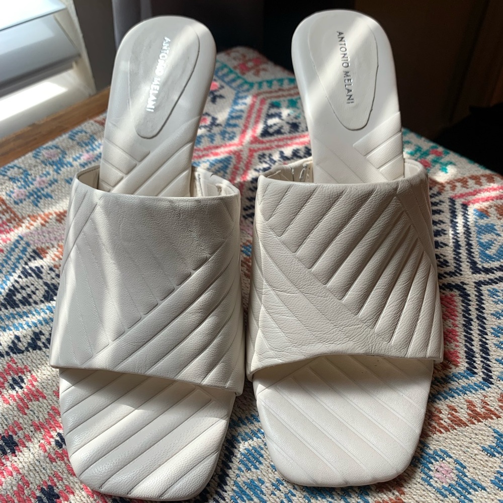Antonio Melani Slide Heels Size 8